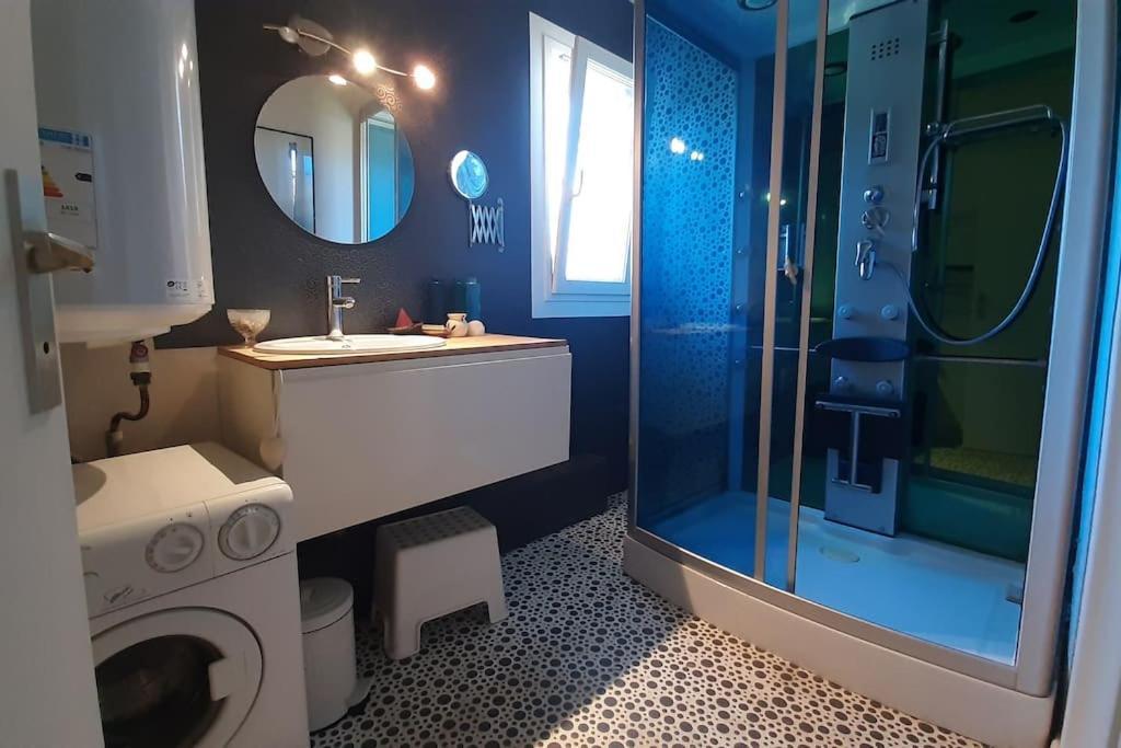 La Maison Bleue De Doudou - Coeur De Village Castera-Verduzan Exterior photo